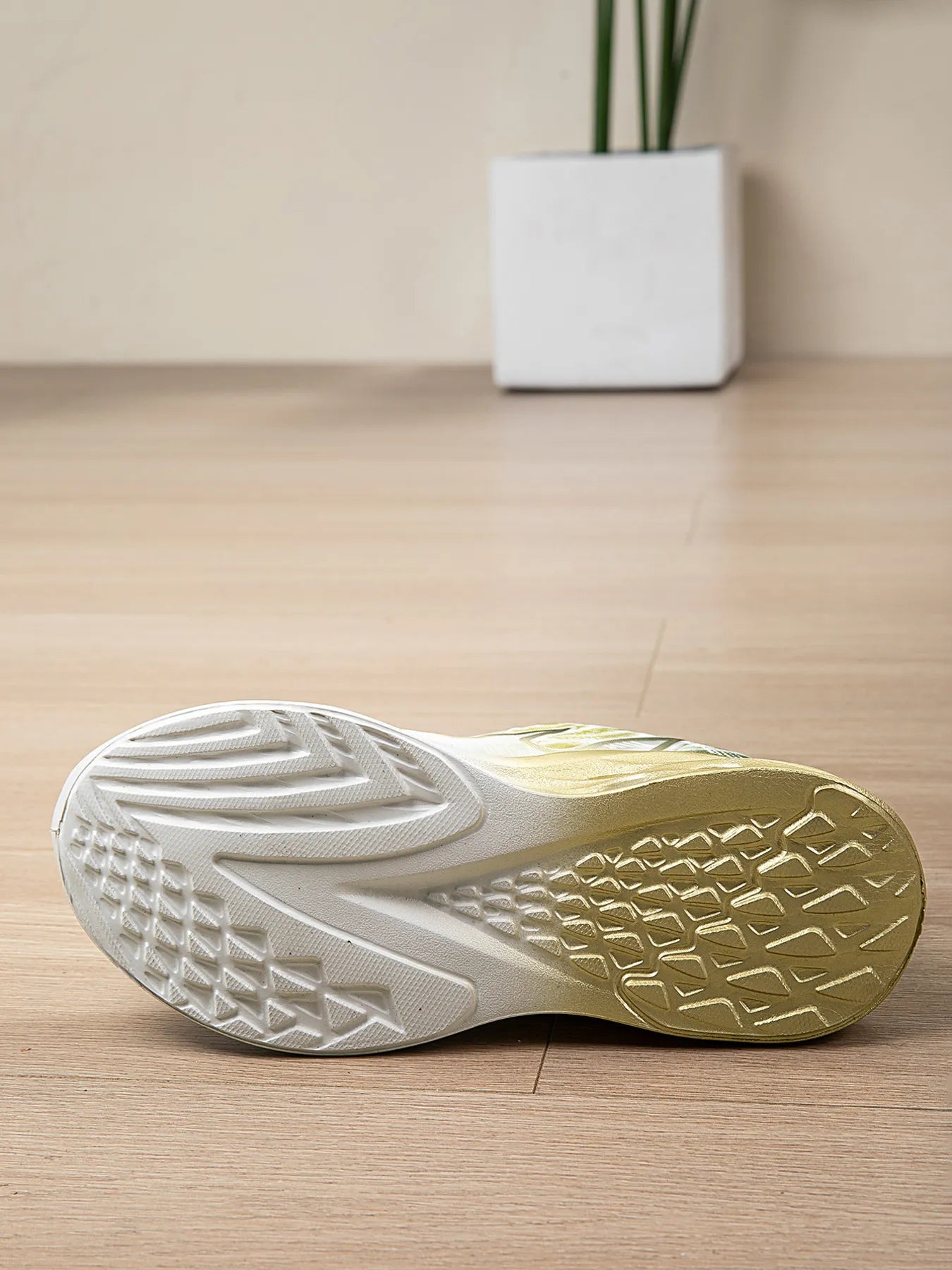 87a82ce5e43f4fc1a318c6c59f52fff5-Max-Origin